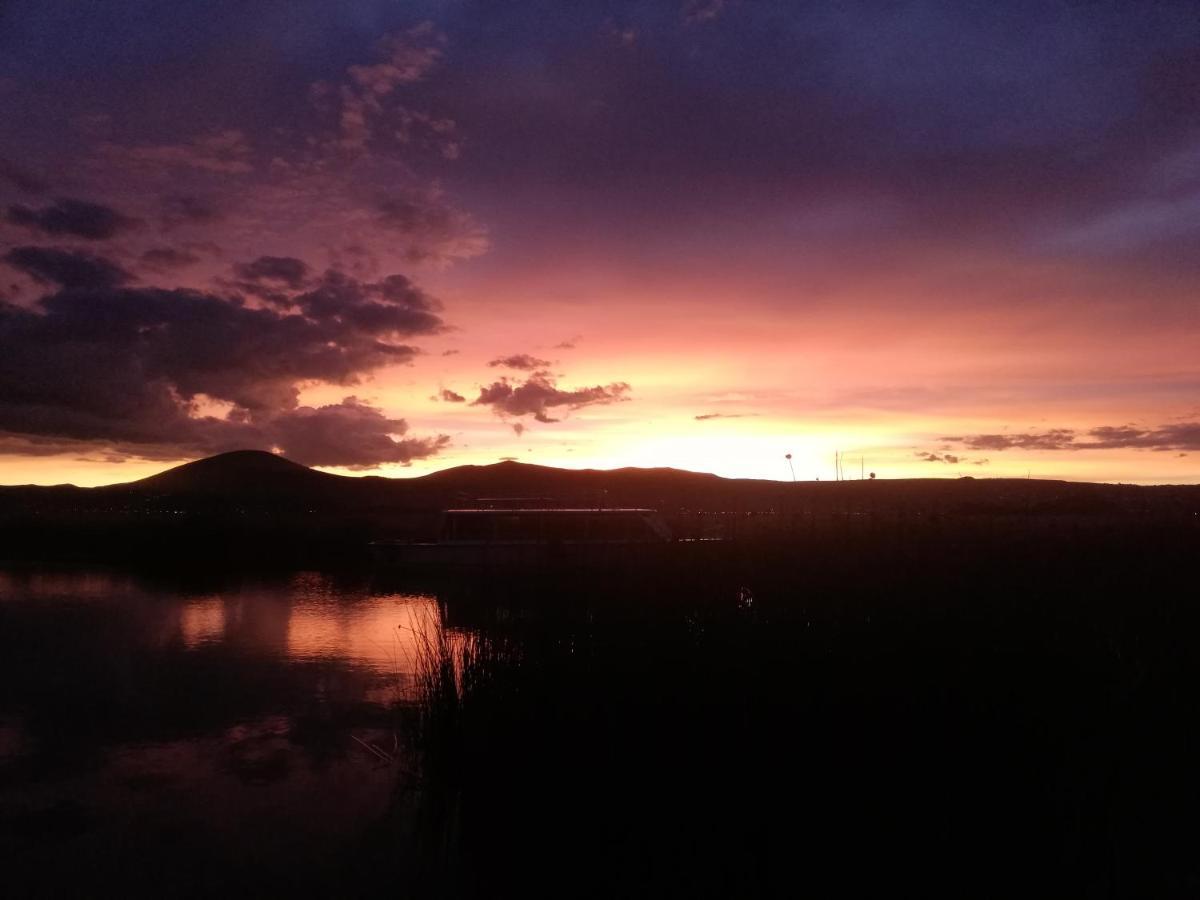 Ecoturismo, Los Uros Puno Exterior foto